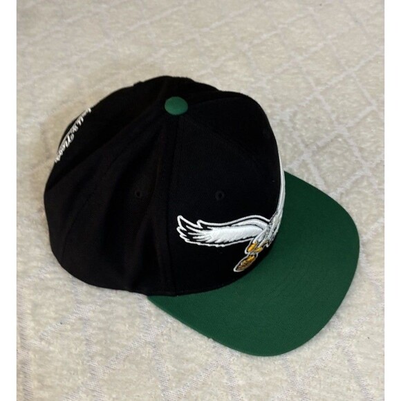 Mitchell & Ness Vintage Philadelphia Eagles Logo Embroidered SnapBack Hat - Picture 14 of 14